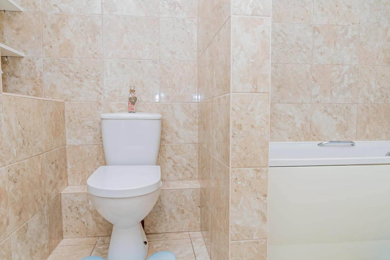 Shirley House 2, Self Catering Guest House, Self Check In, Smart Locks, 10 Min Walk To Southampton General, Aspire And Princess Anne Hospitals, Access To Fully Equipped Kitchen, Excellent Transport Links, Ideal For Longer Stays And Hospital Shifts Bagian luar foto