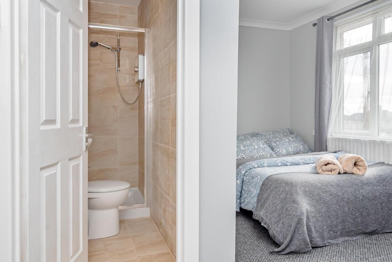 Shirley House 2, Self Catering Guest House, Self Check In, Smart Locks, 10 Min Walk To Southampton General, Aspire And Princess Anne Hospitals, Access To Fully Equipped Kitchen, Excellent Transport Links, Ideal For Longer Stays And Hospital Shifts Bagian luar foto